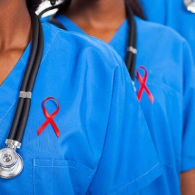 Báo động tình trạng trẻ nhiễm HIV ngày càng cao